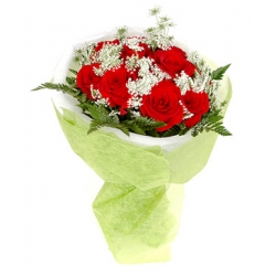 Send Romantic Love with Red Rose to Dhaka in Bangladesh